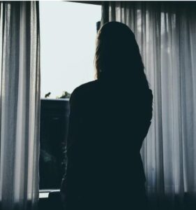 Il mio ex ha imbrattato la mia recinzione con insulti — Ma questo gli è costato tutto