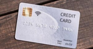 Mio fratello e sua moglie hanno preteso di usare la mia carta di credito — Quando ho detto di no, l'hanno rubata e hanno avuto ciò che meritavano