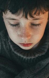 Mio figlio ha detto che non voleva il nonno alla sua festa di compleanno—poi ho scoperto il perché