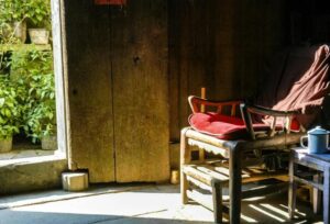 Mio marito si è rifiutato di pagare metà del conto ospedaliero da 9.000 dollari dopo il parto — così gli ho dato una lezione che non dimenticherà.