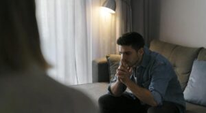 Una bambina scomparve mentre andava a scuola. Otto anni dopo, un elettricista scoprì un segreto sconvolgente in una casa.