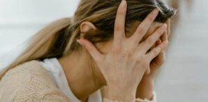 Per Settimane Mio Marito Mi Sveglia "Per Caso" Alle 4:30 del Mattino — Ma Il Vero Motivo Mi Ha Spinto a Chiedere il Divorzio