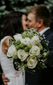 Mio marito voleva che pagassi il matrimonio di sua figlia con il fondo universitario di nostra figlia — io ho avuto un’idea migliore.