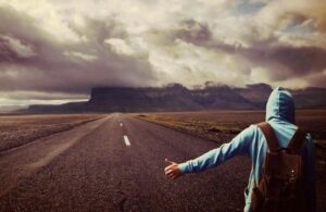 Notte sconosciuto compagno di viaggio....