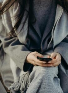 Ho Chiamato i Miei Genitori Prima di Pasqua per Dire che Sarei Venuta a Trovarli — Ma Mia Madre Mi Ha Risposto Che Non Avevo Più una Famiglia