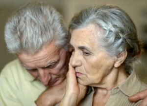 Mia sorella ci ha messi di nascosto in una casa di riposo e voleva vendere la casa dei nostri genitori – ma le ho rovesciato la partita