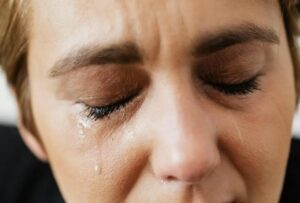 "Ho Cresciuto il Figlio di Mia Sorella Abbandonata, Ma i Miei Genitori Mi Odiano Ancora"