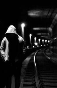 Notte sconosciuto compagno di viaggio....