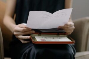 Ho Chiamato i Miei Genitori Prima di Pasqua per Dire che Sarei Venuta a Trovarli — Ma Mia Madre Mi Ha Risposto Che Non Avevo Più una Famiglia