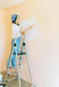 Mia madre mi aveva promesso la casa sul lago di famiglia — dopo che avevo pagato le ristrutturazioni, l’ha data a mia sorella