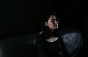 Ho Cresciuto Mio Nipote Come un Figlio per 15 Anni — Poi Ha Scelto Sua Madre per una Macchina