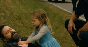 Una bambina di nove anni trova un portafoglio pieno di banconote — apparteneva a un famoso avvocato, e ciò che fece dopo lasciò tutti senza parole…