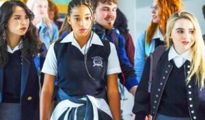 La manager bianca di una banca chiama la polizia contro una ragazzina nera, senza parole quando arriva sua madre, la CEO