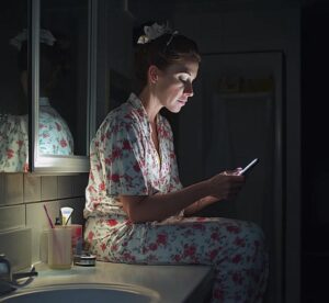 Il miliardario in lacrime quando scopre che la cameriera è sua figlia scomparsa da 15 anni — e il segreto della moglie distrugge tutto