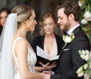 Ho Pagato un Attore per Fingere di Essere il Mio Sposo a un Matrimonio Falso per Vendicarmi del Mio Ex – Ma la Vita Aveva in Serbo un Colpo di Scena