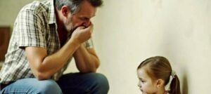 Un povero padre single è entrato in un negozio di lusso — Tutti hanno riso finché il proprietario non è uscito...Il Papà Sconosciuto nel Negozio di Lusso – Quando la Gentilezza Cambia Tutto
