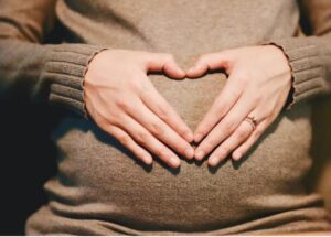 A 55 anni sono diventata di nuovo mamma e pensavo che i miei figli adulti sarebbero stati felici per me. Invece di congratularsi, hanno iniziato a giudicarmi: così ho dovuto dare loro una lezione…