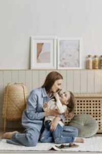 Mia figlia di cinque anni ha disegnato la nostra famiglia e, quando ho visto un bambino che non conoscevo, mi ha risposto: “È il mio nuovo fratellino.”