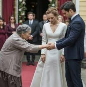 «Togliti il vestito…» Queste furono le parole che lo sposo le rivolse nella notte del loro matrimonio forzato.