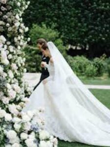 Mi ha definito il suo piano pensionistico e ho trasformato il nostro matrimonio nel suo peggior incubo. Pensava che stessi percorrendo la navata per dirgli "Lo voglio". In realtà, stavo percorrendo la navata per porre fine alla nostra relazione...