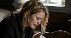 «Per favore… non farmi del male… non riesco a camminare», sussurrò il figlio del CEO con voce strozzata… fino a quando una ragazza povera non cambiò tutto.