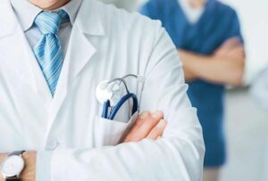 Stavo combattendo contro il cancro ed ero ricoverata in ospedale da settimane quando un giorno la mia figlioletta mi disse improvvisamente: "Mamma, i dottori ti stanno dando le medicine sbagliate".